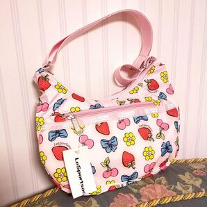 タグ付き未使用 レスポートサック 希少廃盤サディ パンチ(フルーツ柄)ピンクショルダーバッグ LeSportsac 軽量 苺いちご