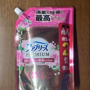 P&G ファブリー PREMIUM つめかえ用 640ml パステルフローラルの香り+ヘアゴム