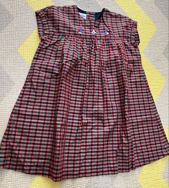 未使用ファミリア チェックワンピース