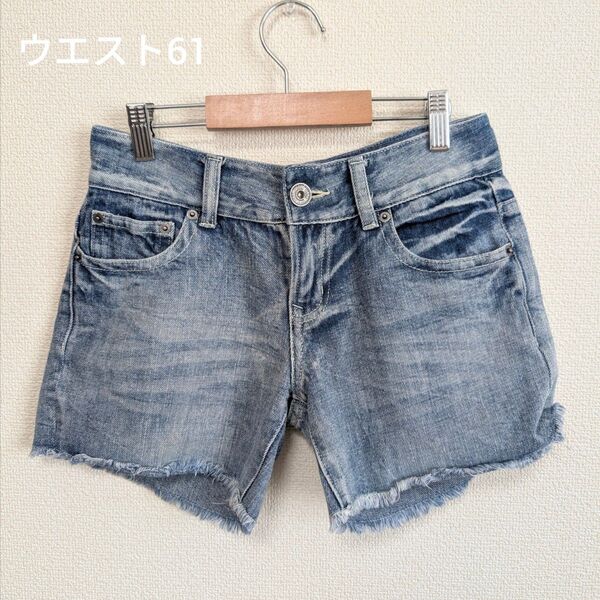フリンジヘム ショートパンツ ウエスト61 デニムショートパンツ ホットパンツショートパンツ カットオフ