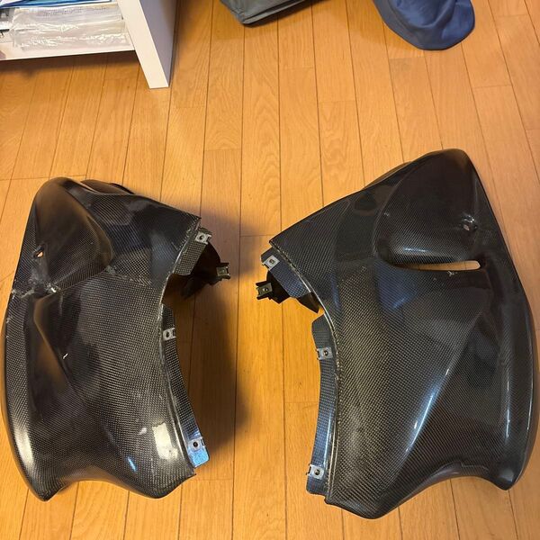 GSX1300R 隼 カーボンハーフカウル