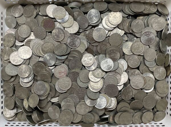 台湾コインまとめ 6380g 1ドルコインまとめ 海外コイン 中華民国 1圓硬貨