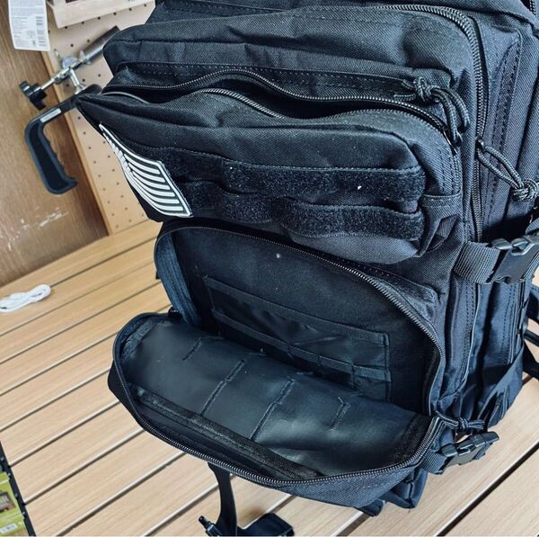 アウトドア キャンプ バックパック モールバック ハイキング ブラック リュックサック