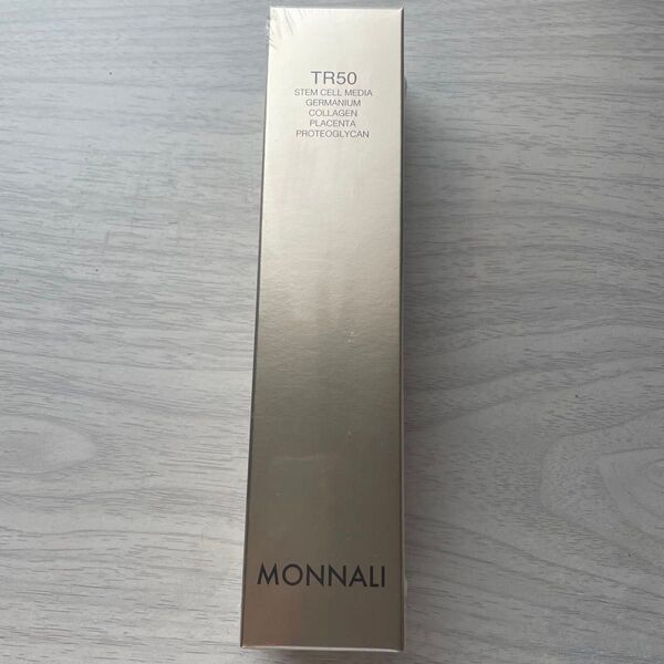 モナリMONNALI TR50化粧水ローション