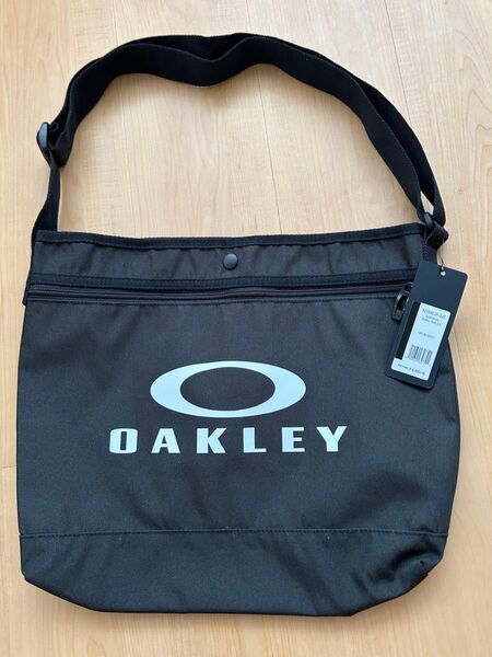 OAKLEY ショルダーバッグ 新品 未使用 タグ付き