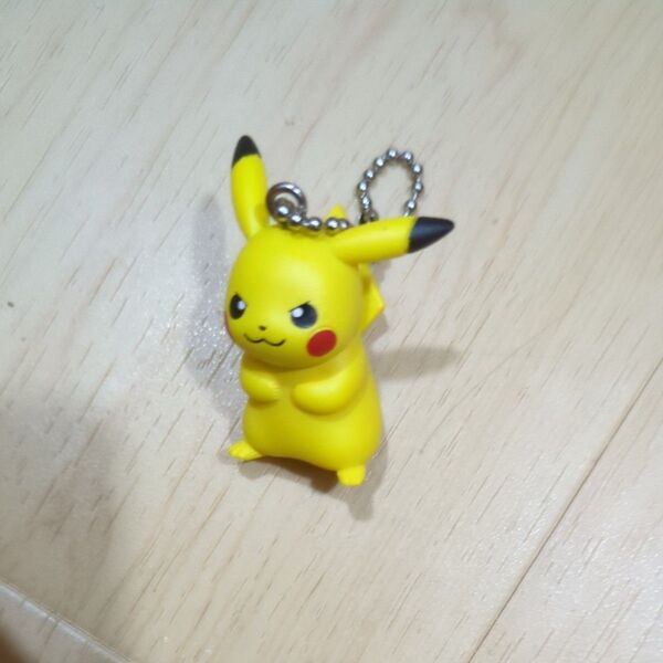 ポケモン ピカチュウ キーホルダー