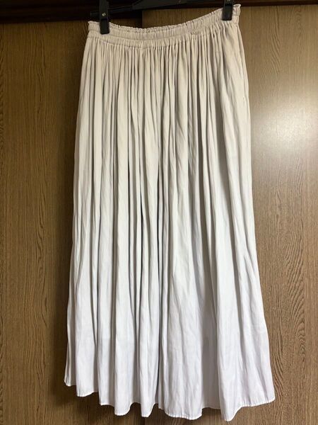 《UNIQLO》ソフトプリーツロングスカート Lサイズ