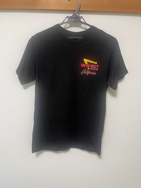 インアンドアウトバーガー Tシャツ