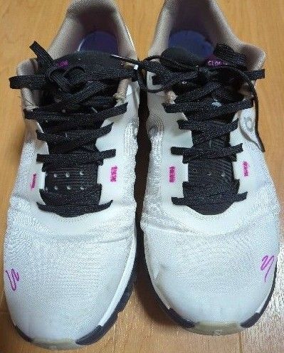 On Cloudflow 4 DISTANCE White Black 27.5cm