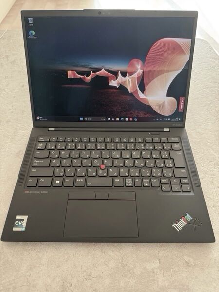 ThinkPad X1 Carbon Gen 10 30th Anniversary Edition