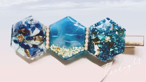 (2281)夏らしいヘアクリップです♪ハンドメイド レジン ヘアピン ヘアクリップ