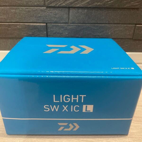 20 LIGHT SW X IC L