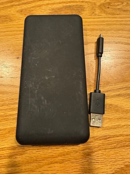 モバイルバッテリー 10000mAh USBケーブル付き