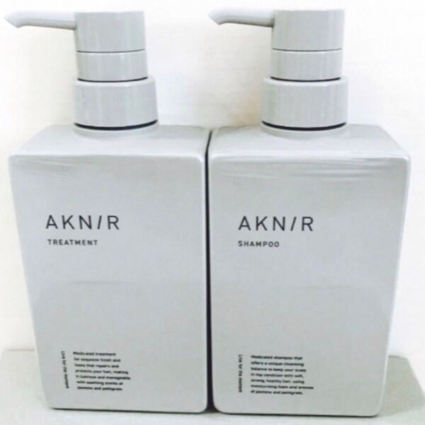 アクニー2点セット・薬用ヘアシャンプー(300ml)・薬用トリートメント(300ml)