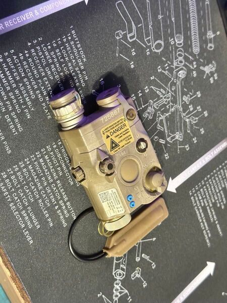 SOMOGEAR PEQ-15 IRイルミネーター付き