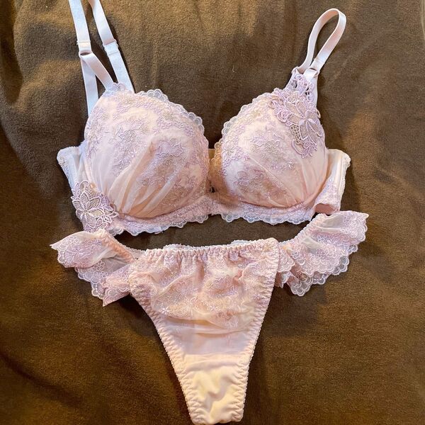fran de lingerie E75 Tバック Lサイズ フリル 下着 ぶら ブラショーツセット