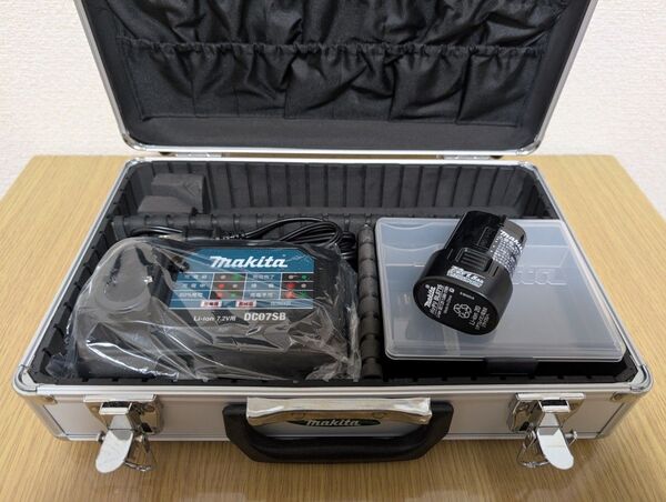 マキタ TD022DSHX【ケース、充電器 DC07SB 、 バッテリー BL0715 】インパクトドライバ用(本体は付きません)