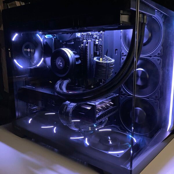 【ゲーミングPC】高性能 Ryzen 7 5700X / RX 6800 XT / メモリ32GB / Win11搭載