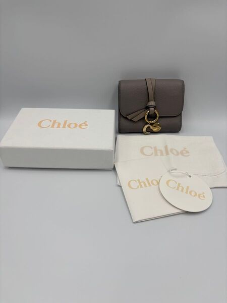 美品 Chloe クロエ 折りたたみ財布 レザー 財布 コンパクトウォレット グレイ アルファベット 三つ折り財布