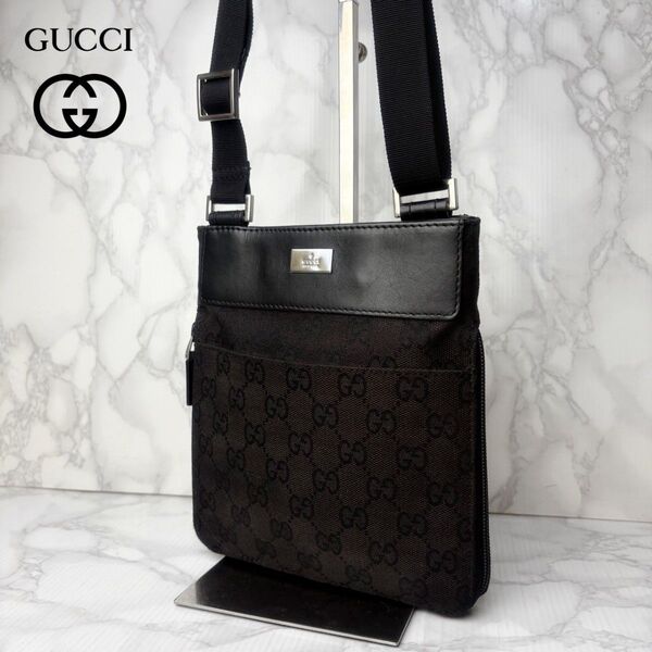 59 極美品 GUCCI グッチ ショルダーバッグ 斜め掛け GG柄 サコッシュ