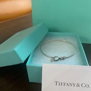 値下げ!Tiffany&Co. ラブノット(愛の結び目)ティファニー フック&アイ バングル ブレスレット