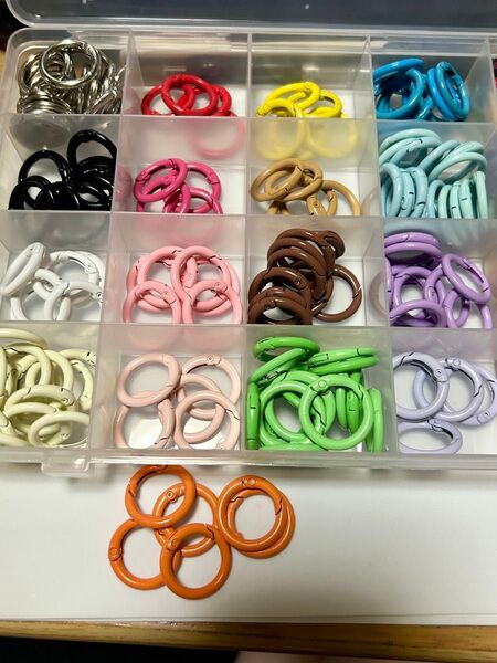 再入荷9※【30円】カラビナ 23ミリ カラフル バラ