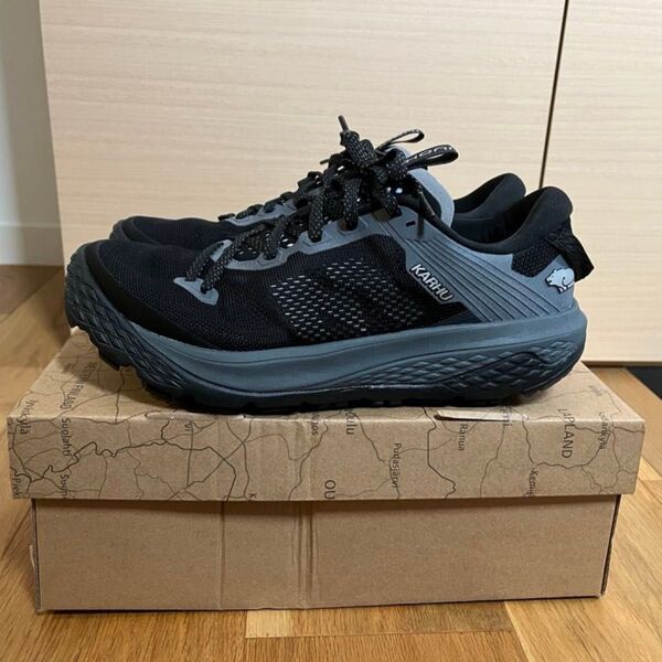 KARHU(カルフ )IKONI TRAIL(イコニトレイル)ブラック/ブラック WR 27cm