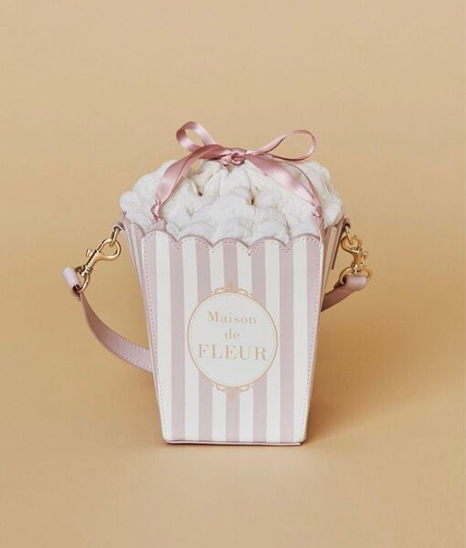 Maison de FLEUR メゾンドフルール シネマスナックショルダーバッグ