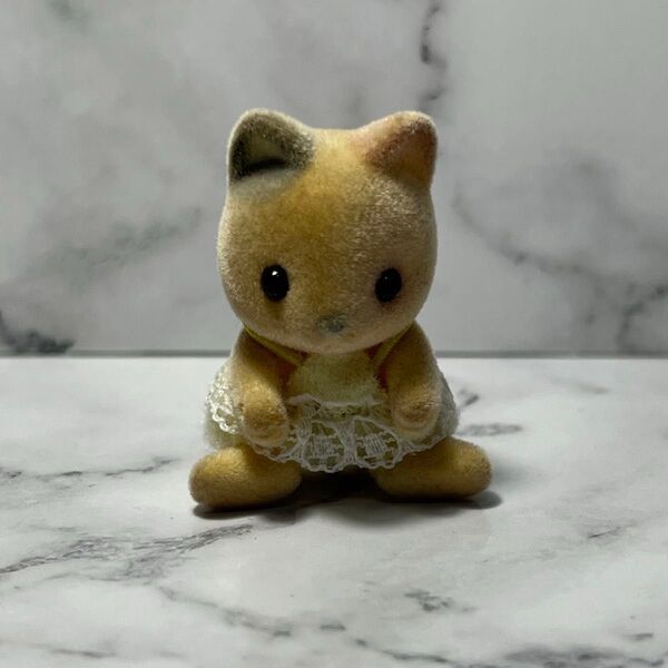 シルバニアファミリー ミケネコの赤ちゃん お座り