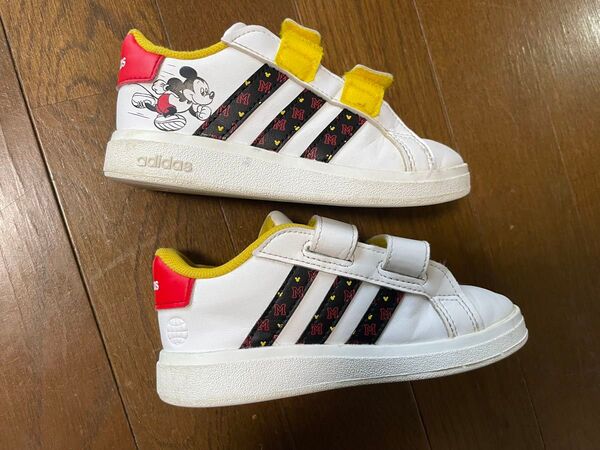 adidas ミッキーマウス スニーカー 15cm キッズ 子ども ディズニー アディダス 白 ホワイト