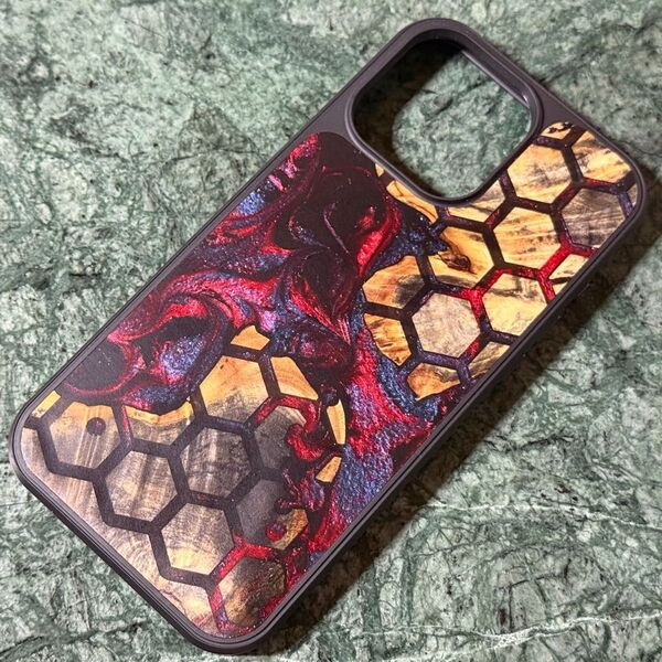 Carved Apple iPhone 16 Pro Max スタビライズドウッド レジン ケース スマホ カバー 木製 バンパー