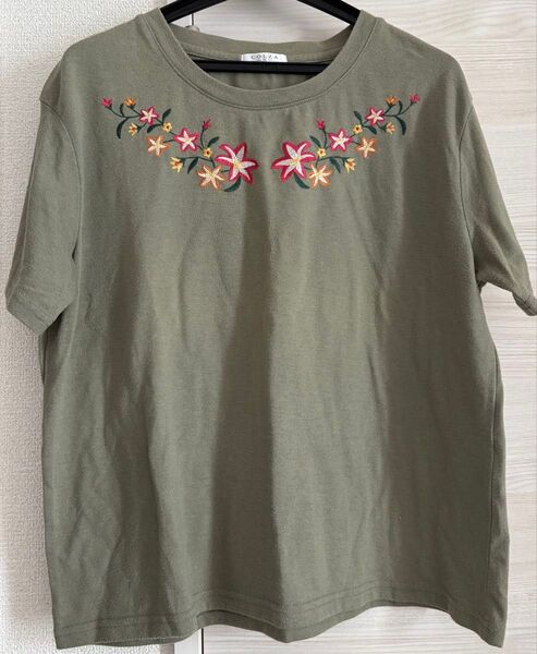 COLZA 刺繍入りTシャツ カーキ M