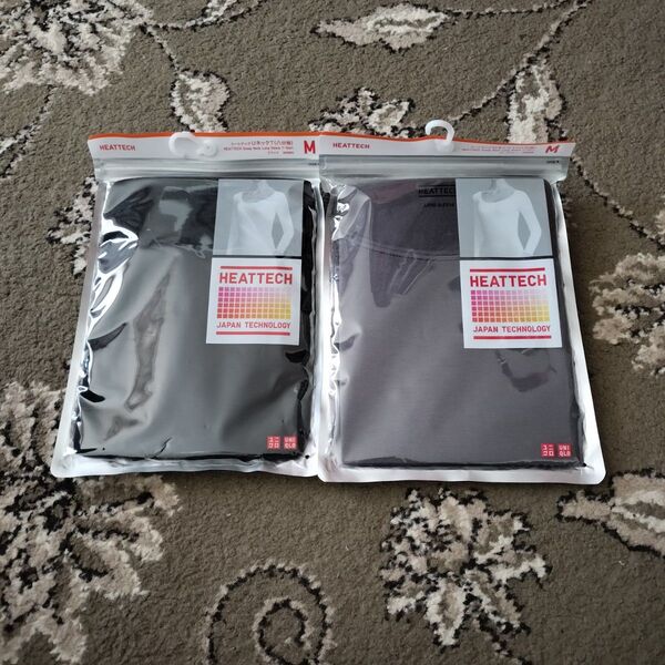 UNIQLO ヒートテック UネックTシャツ(八分袖) 2枚 ブラック/ダークグレー