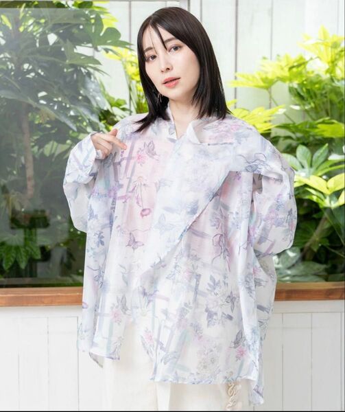 【新品未使用タグ付き】【ネット限定】iS ScoLar イズ スカラー『総柄シャツプルオーバー』
