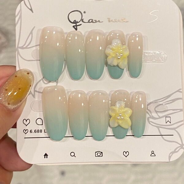 【10個セット】ハンドメイドネイルチップ 水色×ベージュ グラデーション 押し花