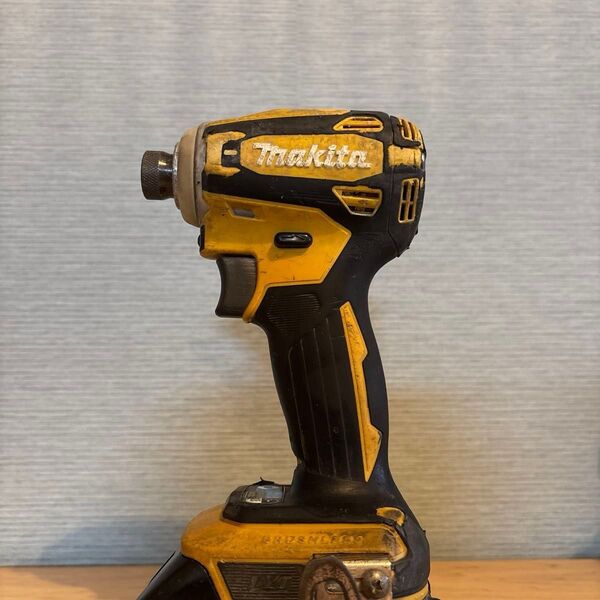 良品④マキタ インパクトドライバーTD172D フレッシュイエロー 早い者勝ちです(^^)