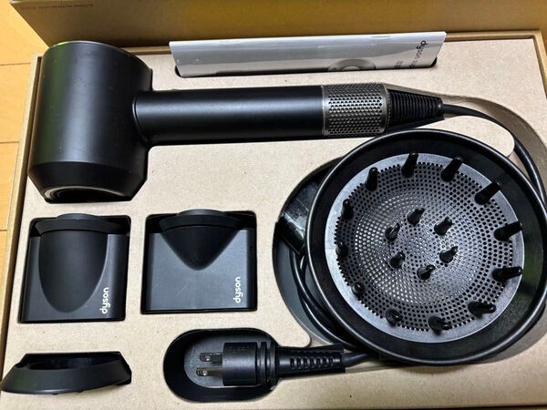 ジャンク●故障品●ダイソンDyson Supersonic Ionicヘアドライヤー HD03●元箱あり、欠品なし