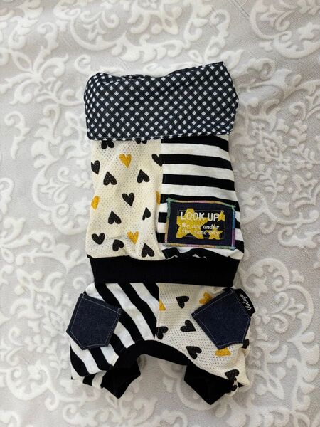 犬服 ハンドメイド ハートメッシュロンパース DSサイズ