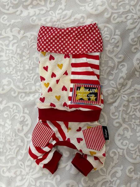 犬服 ハンドメイド ハートメッシュロンパース DSサイズ