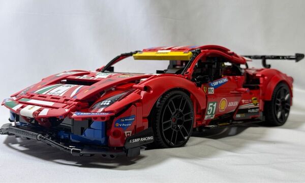 レゴ テクニック フェラーリ 488 GTE AF コルセ #51 42125