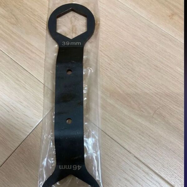 すぐ発送可能、クラッチナットレンチ 39mm x 46mm、クラッチハウジング脱着用特殊工具