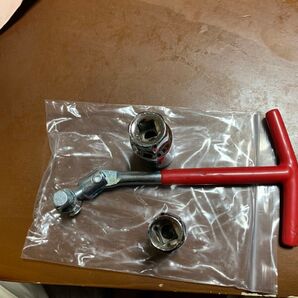 すぐ発送可能、16mm&21mm T型ハンドル付き3点セット プラグソケットレンチ