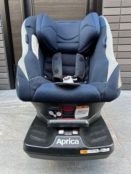 【最終価格!】【ペット、喫煙者なし】アップリカ ベビー&チャイルドシート クルリラ Cururila