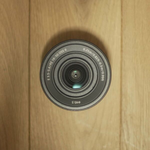 SONY E 16-50mm F3.5-5.6 OSS II