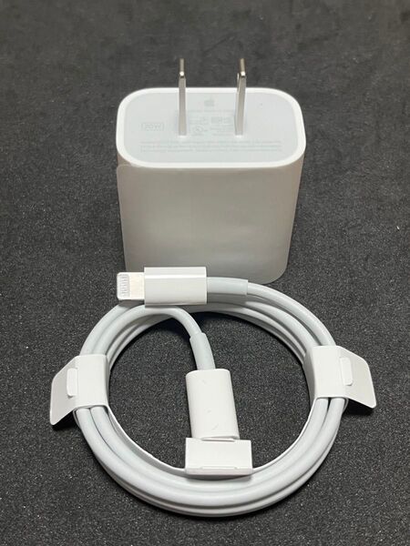 【新品未使用】Apple純正20W充電器 &USB-Cケーブル