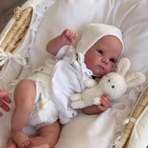 カスタムドール