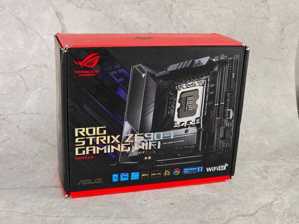 ROG STRIX Z690-I GAMING WIFI Z690 LGA 1700 DDR5 Mini-ITX マザーボード