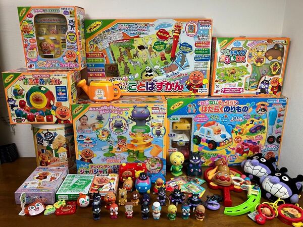 アンパンマン おもちゃ ジャバジャバおふろスライダー ことばずかん ねじねじ パズル つみ木 ソフビ 人形 大量 まとめ