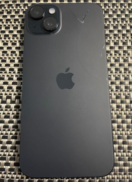 iPhone 15 Plus 128GB ブラック SB元デモ機 背面割れ バッテリ100%