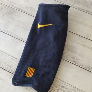 NIKE バルセロナ すね当てとめ
